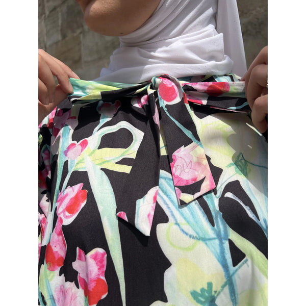 ROBE_FLEURIE_NOIR_SHAMS
