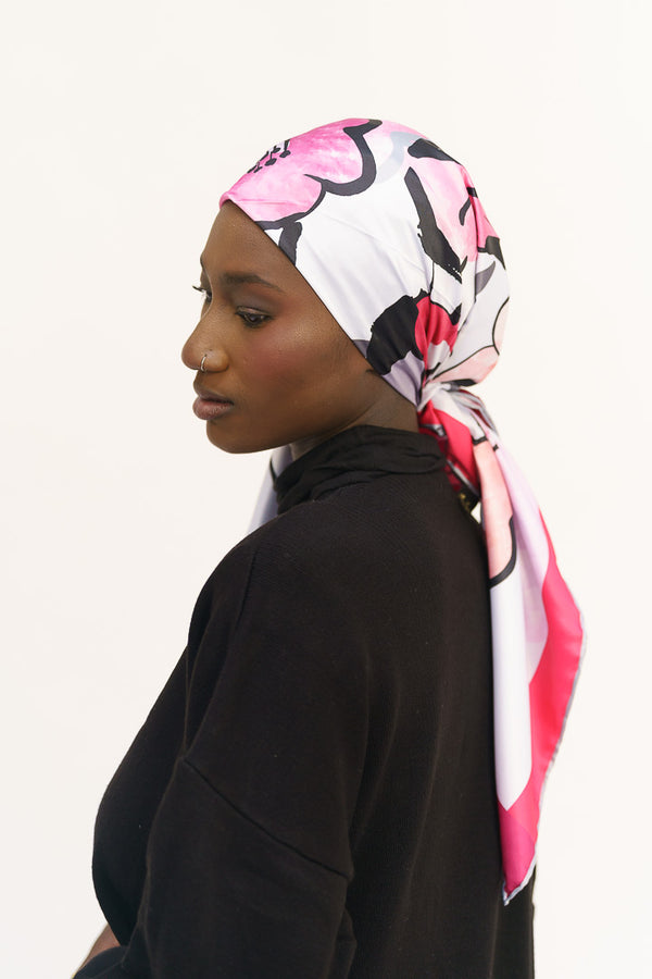 carré de soie à motif rose