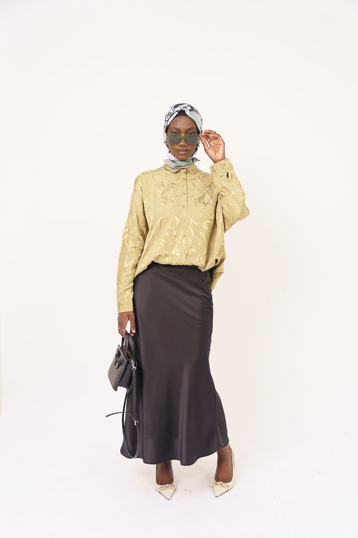chemisier-satiné-motif-oversize